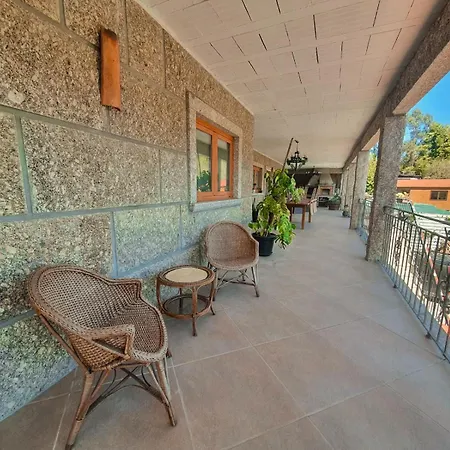 منزل ريفي Bessa Nature & *